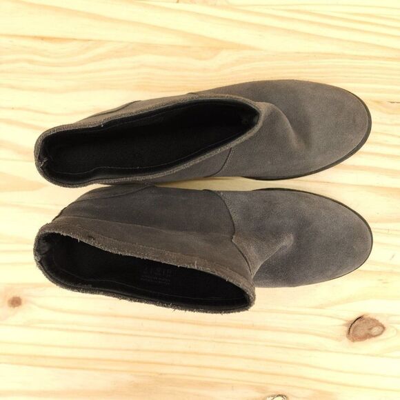 Aldo Gray Ankle Boots - Picture 3 of 9